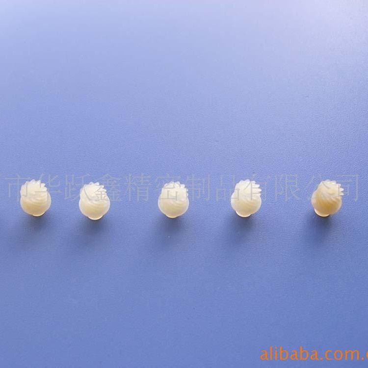 生产加工供应0.1m小齿轮    0.12模小斜齿轮    塑胶齿轮