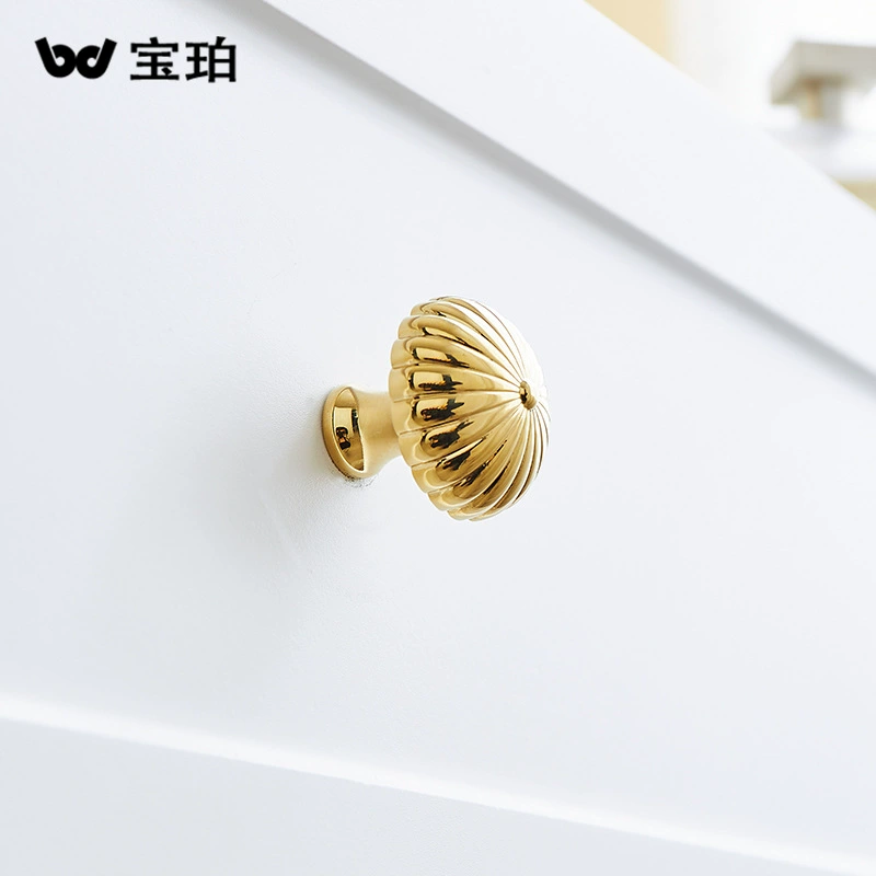 Французская золотая ручка для выдвижного ящика с одним отверстием Small Handle Hyundai, простая легкая роскошная шариковая твердая ручка для шкафа