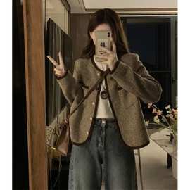 大码小香风撞色短款外套秋季新款女装胖mm单排扣长袖开衫上衣