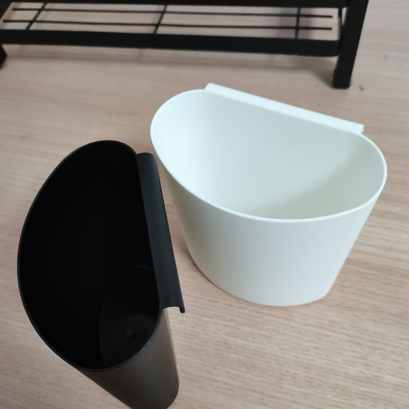 Pequeño carrito de almacenamiento en rack pegatinas pequeña cesta colgante cesta de almacenamiento cocina vajilla misceláneas pequeño cubo colgante de plástico de escritorio bote de basura