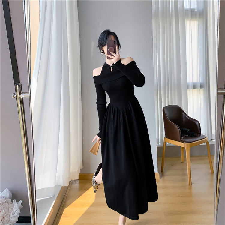 Collection automne/hiver 2024 : Cheongsam deux pièces de style chinois revisité, à porter avec un manteau et une robe en maille._voghion.com