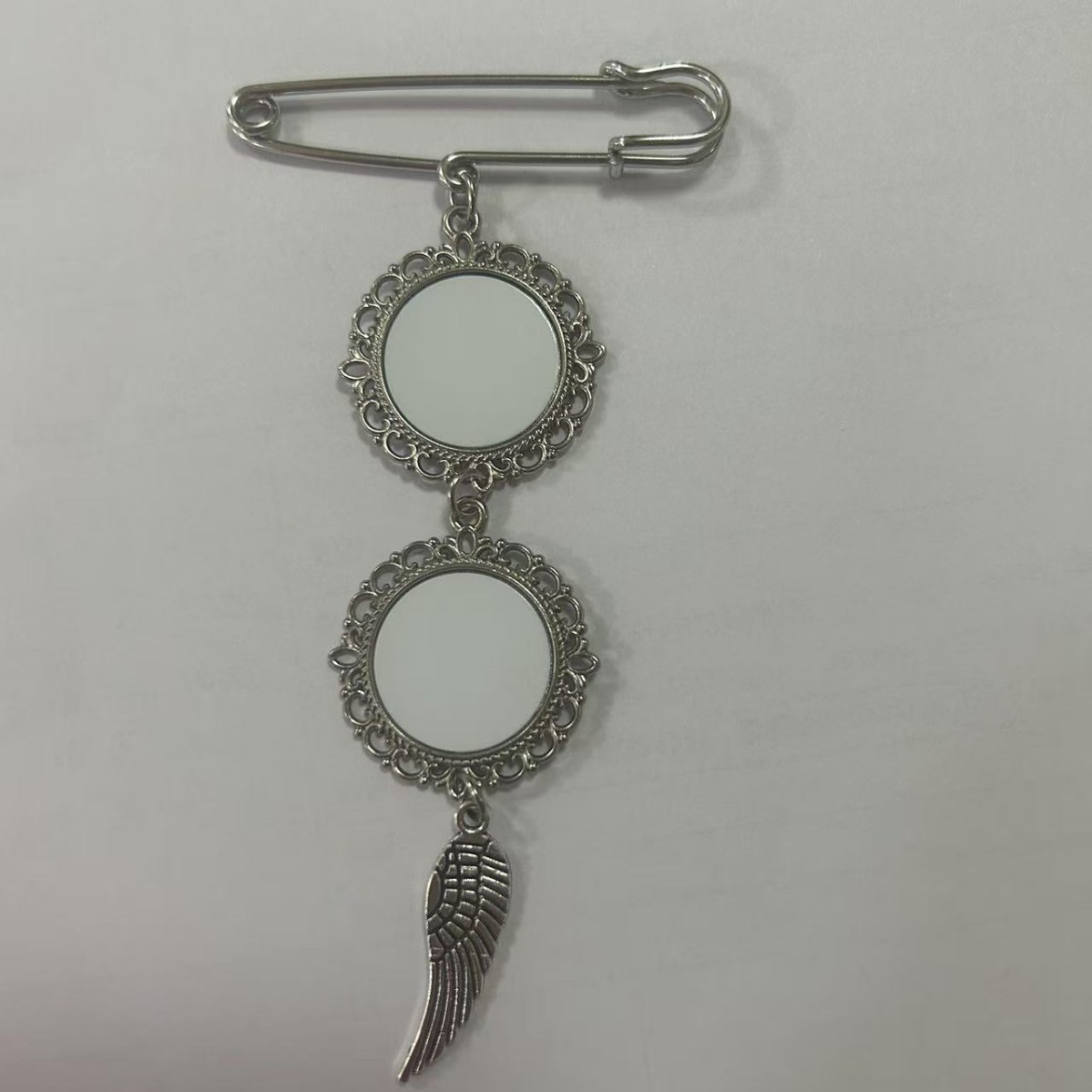 Regalos de temporada de graduación en blanco de sublimación de calor consumibles de metal redondo de encaje colgante ángel