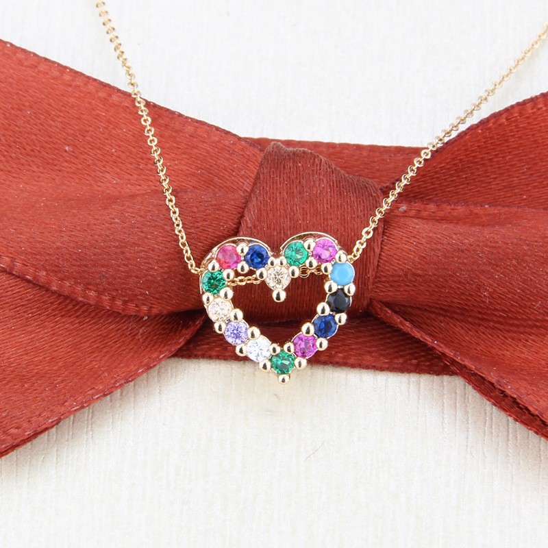 Heart Pattern Small Heart-shaped Pendant Necklace