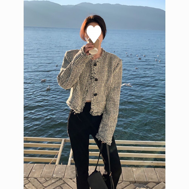 French Chanel style plaid coat for women Spring and Autumn new high-grade small short coarse flower knitted cardigan top