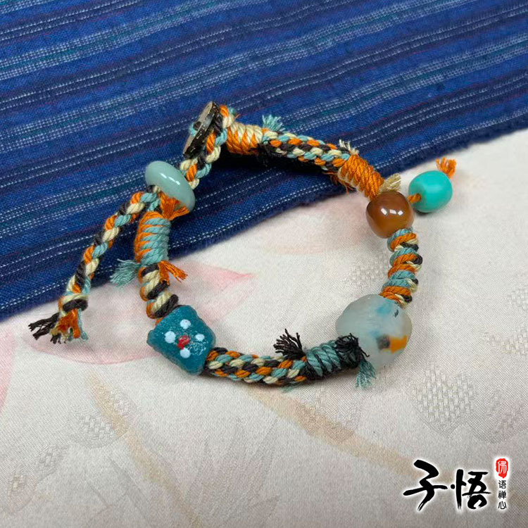 Original hand-woven cotton thread multi-bead bracelet, African crushed ice glass bracelet, ethnic style decorative accessory Original hand-woven cotton thread multi-bead bracelet, African crushed ice glass bracelet, ethnic style decorative accessory