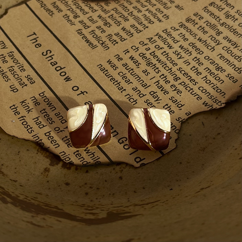 场景_0030_组 31 拷贝.jpg