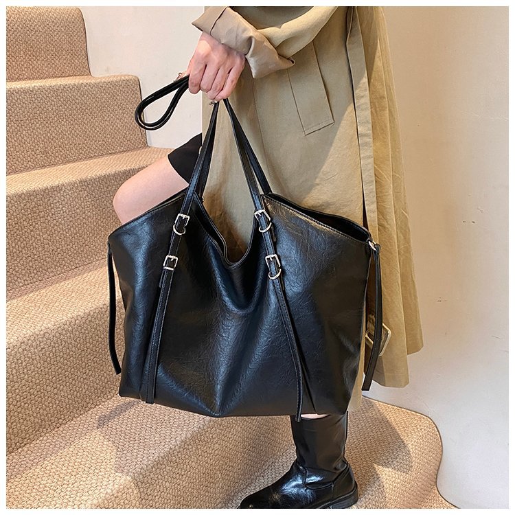 Fashionable Large Capacity Single Shoulder Crossbody Tote Bag_voghion.com