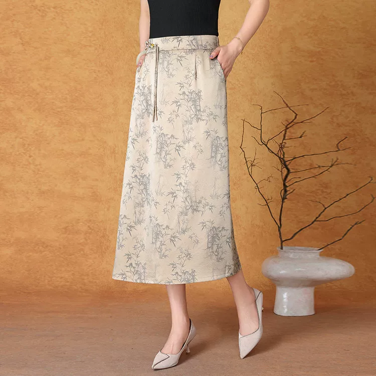 Trousers for mother, western style