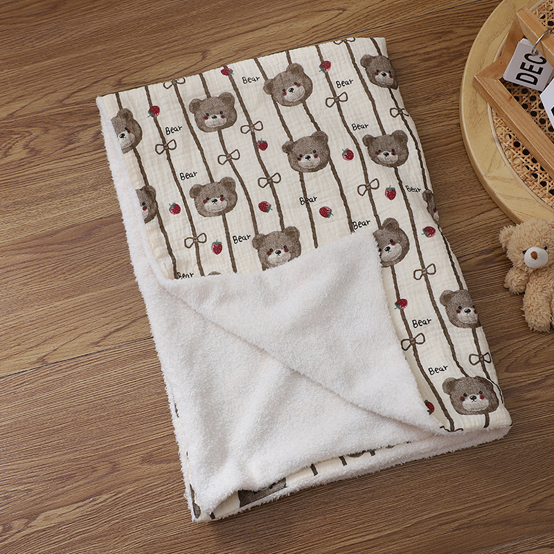 (OPP백) 딸기곰머리 프린트 담요 [흰색배경]