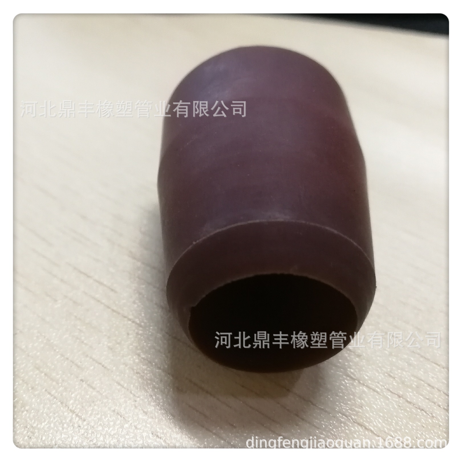 厂家供应橡胶塞 圆形硅胶塞 锥形黑色橡胶塞 带孔锥形黑色橡胶塞