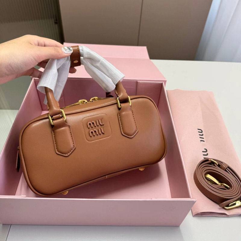 M Brand 2025 New Fashion Trendy Small Square Bag Boston Pillow Bag Bowling Handbag Shoulder Crossbody Bag for Women M Brand 2025 New Fashion Trendy Small Square Bag Boston Pillow Bag Bowling Handbag Shoulder Crossbody Bag for Women