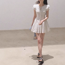 休闲裤;女式衬衫;女式T恤