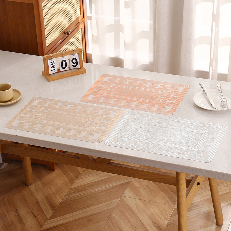 Alfombra cuadrada hueca alfombra europea simple alta alfombra occidental impermeable a prueba de agua alfombra de tazas de PVC INS bandera de mesa de aire al por mayor