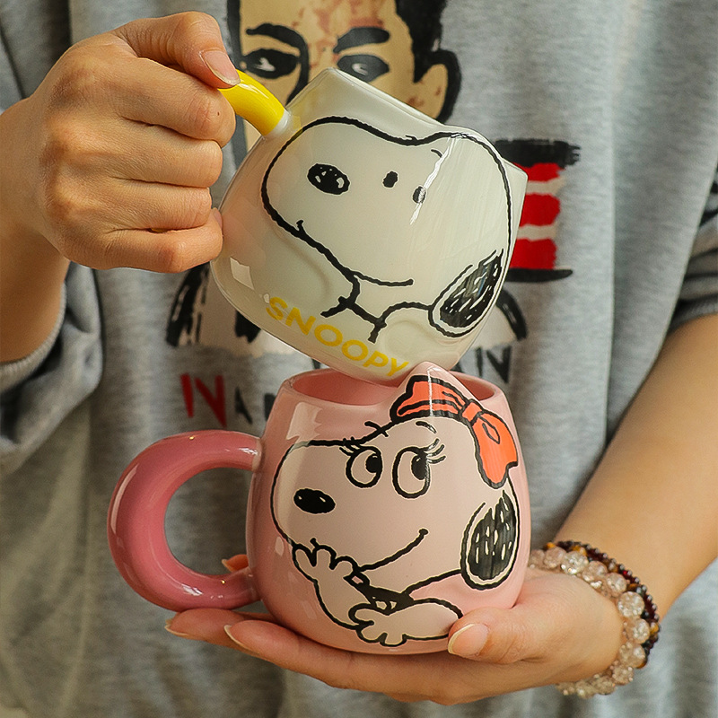 Auténtica licencia Snoopy tazas de cerámica para niños tazas de agua estudiantes tazas de gran capacidad para niñas de alto valor facial lindo
