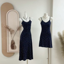 摇曳春日 法式碎花连衣裙女春夏度假风收腰气质吊带裙短裙