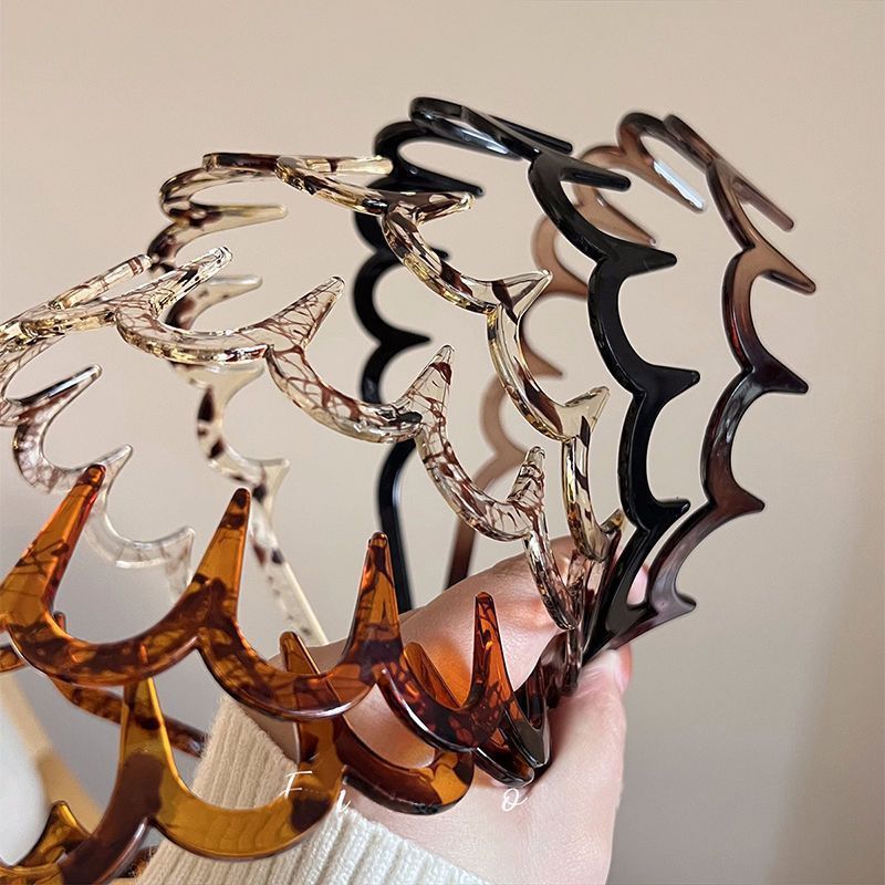 Simple acabado de cabello roto artefacto de gran onda 2024 nuevo tipo con dientes antideslizante temperamento de alto cráneo fijación de cabeza