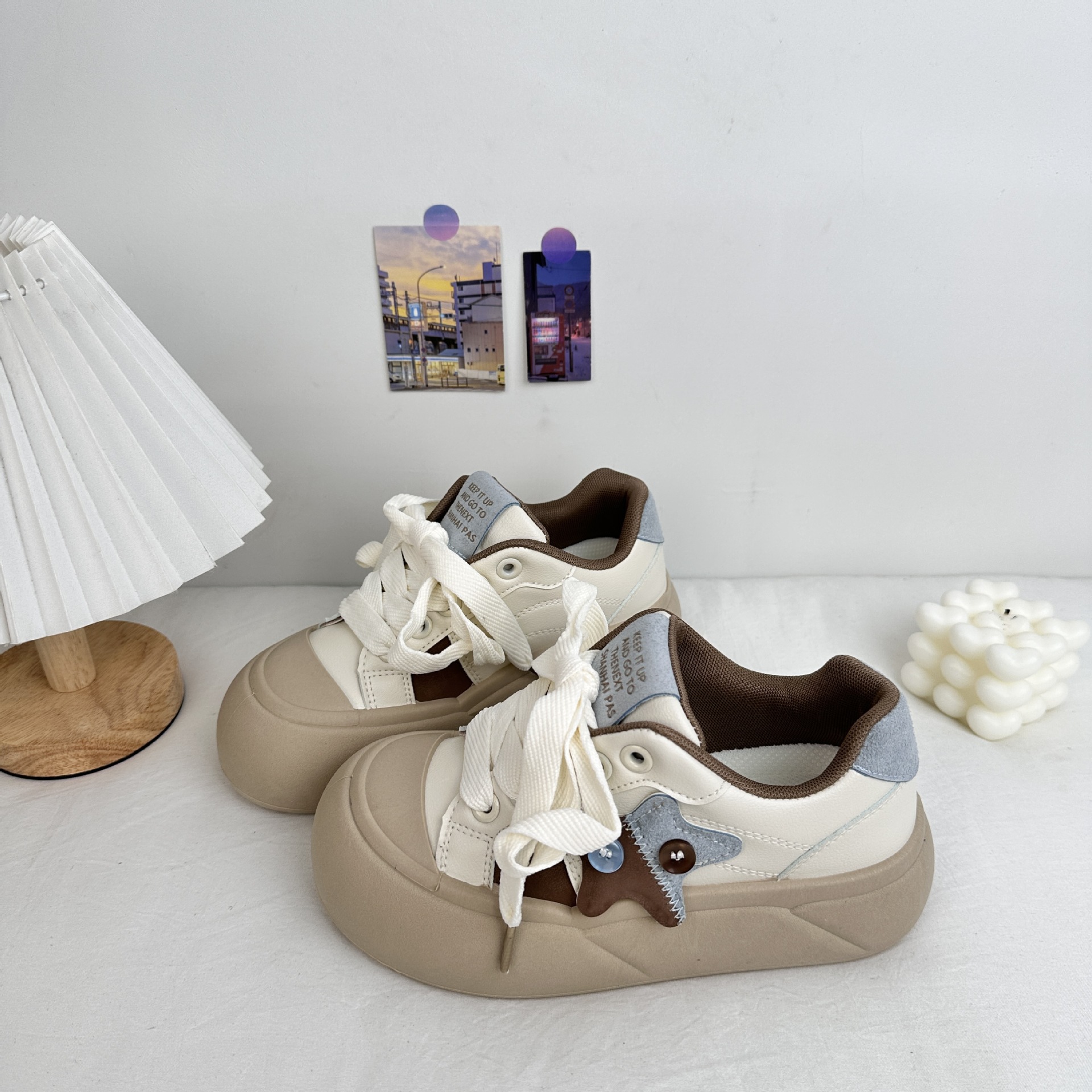 Far Wave 2025 zapatos de punta grande de suela gruesa estudiante primavera nuevos zapatos de lona coreanos de todo fósforo zapatos casuales de mujer image 3