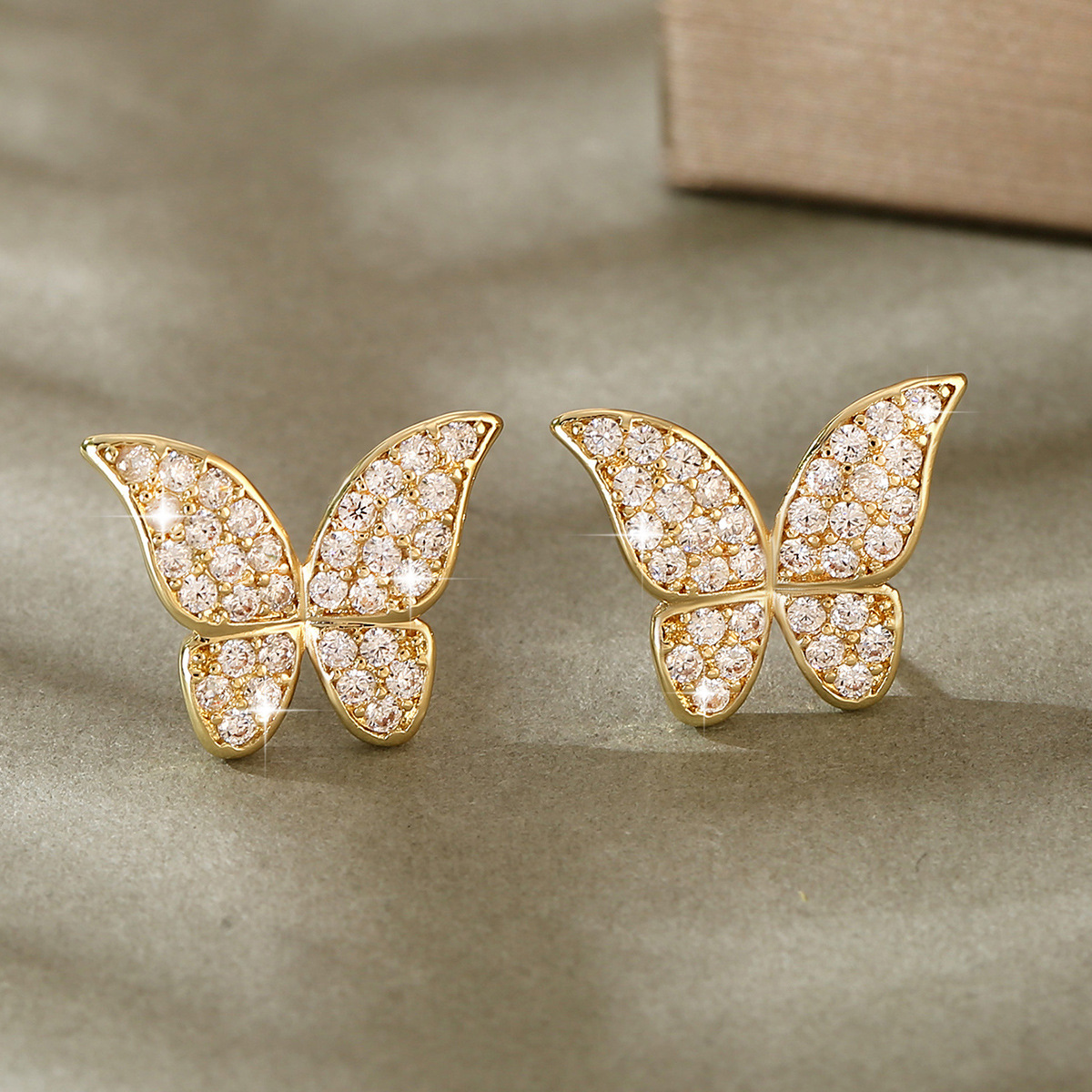 Elegant fashionable copper small design cute earrings