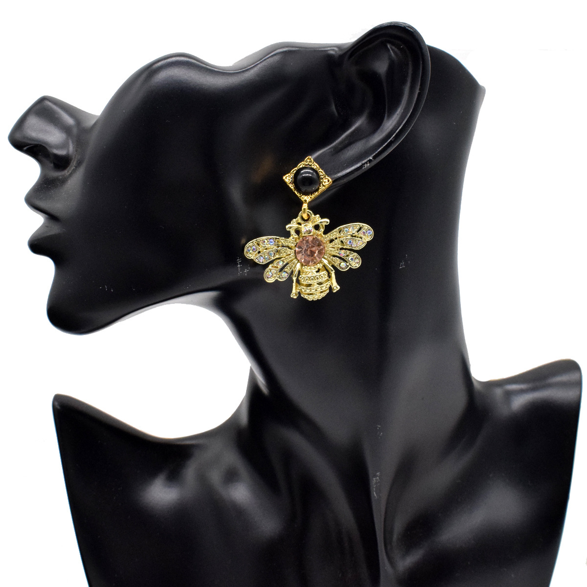 Creative Diamond-studded Cute Little Bee Earrings Wholesale Nihaojewelry display picture 3