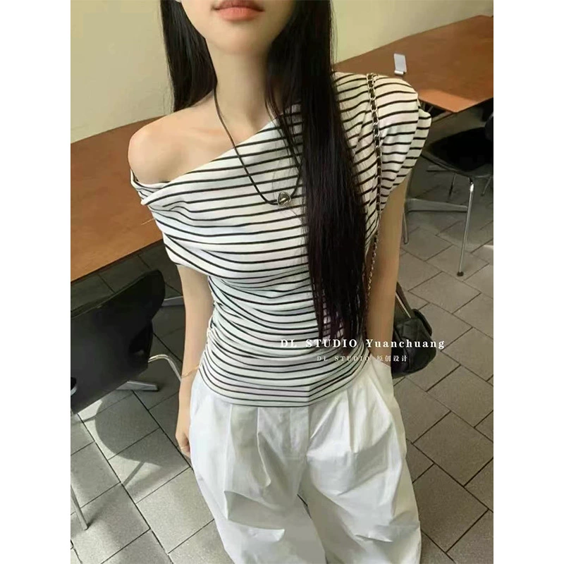 Первый выпуск трикотажной рубашки с короткими рукавами для женщин весна-лето 2025, новая ретро-полоска, короткий приталенный топ с косым воротником