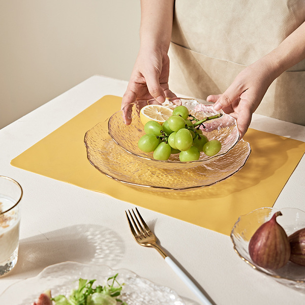 Glass dinner plate for home use