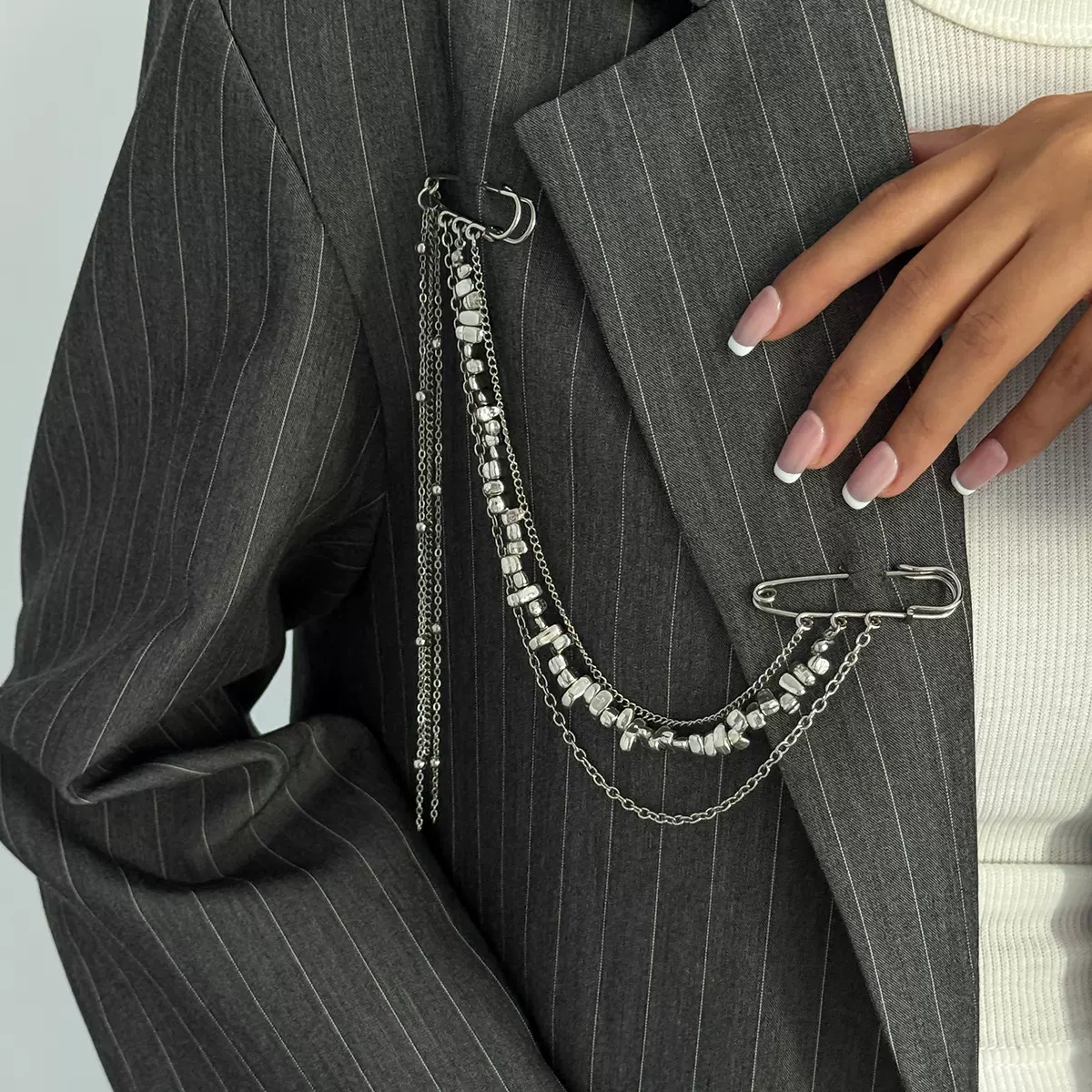 欧美跨境饰品 嘻哈个性流苏链条胸针 ins风星形吊坠别针西装装饰