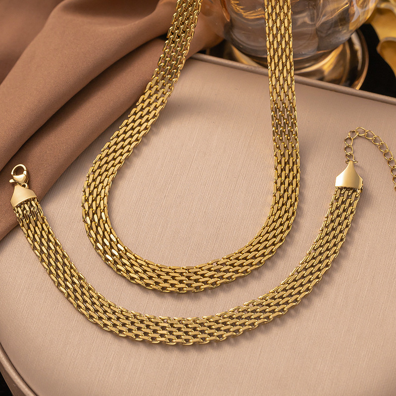 Cross-border 2025 new European and American trend chain Dongguan titanium steel bracelet women's clavicle chain woven snake bone chain jewelry Cross-border 2025 new European and American trend chain Dongguan titanium steel bracelet women's clavicle chain woven snake bone chain jewelry