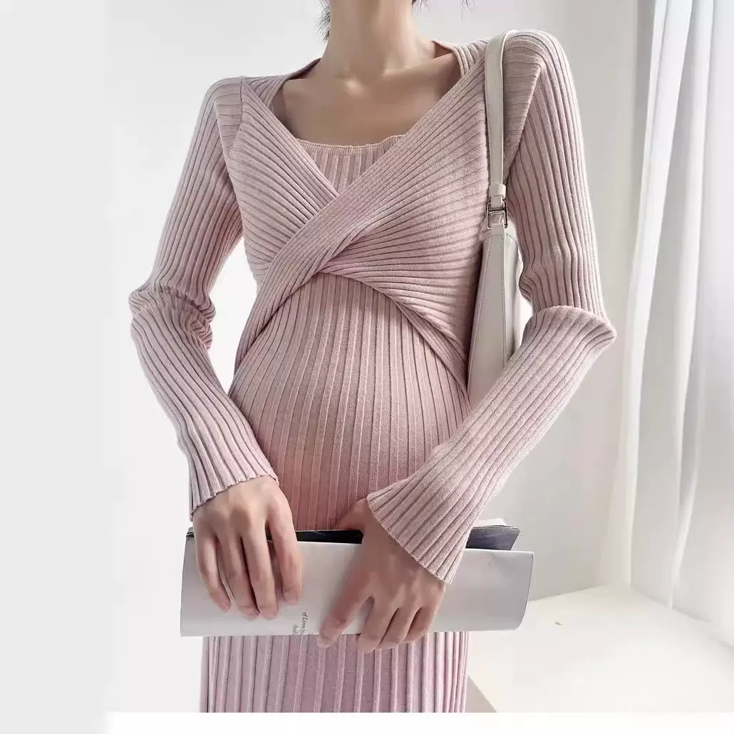 孕妇连衣裙秋冬新款孕妇装百搭显瘦不勒肚子毛衣鱼尾摆打底裙