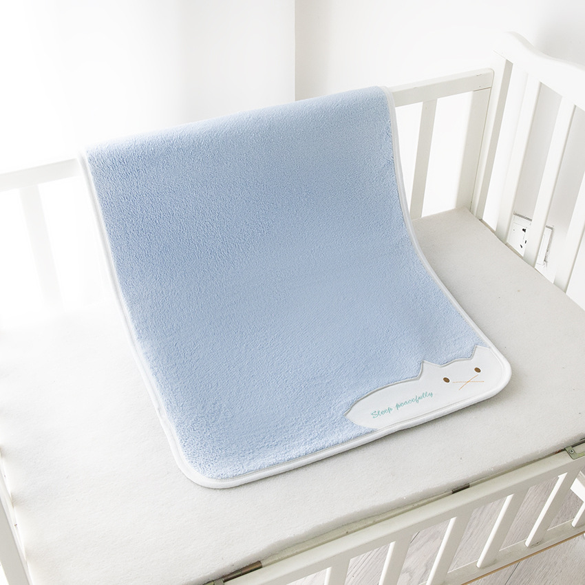 Diaper pad baby waterproof coral fleece thickened children's diaper pad aunt pad newborn diaper diaper mattress