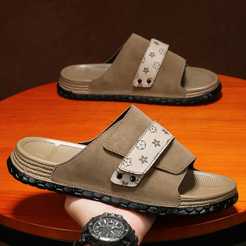 Trendy Men's Slippers 2026 Summer New Fashion Brand Outdoor Beach High-End Luxury Sandals Trendy Men's Slippers 2026 Summer New Fashion Brand Outdoor Beach High-End Luxury Sandals