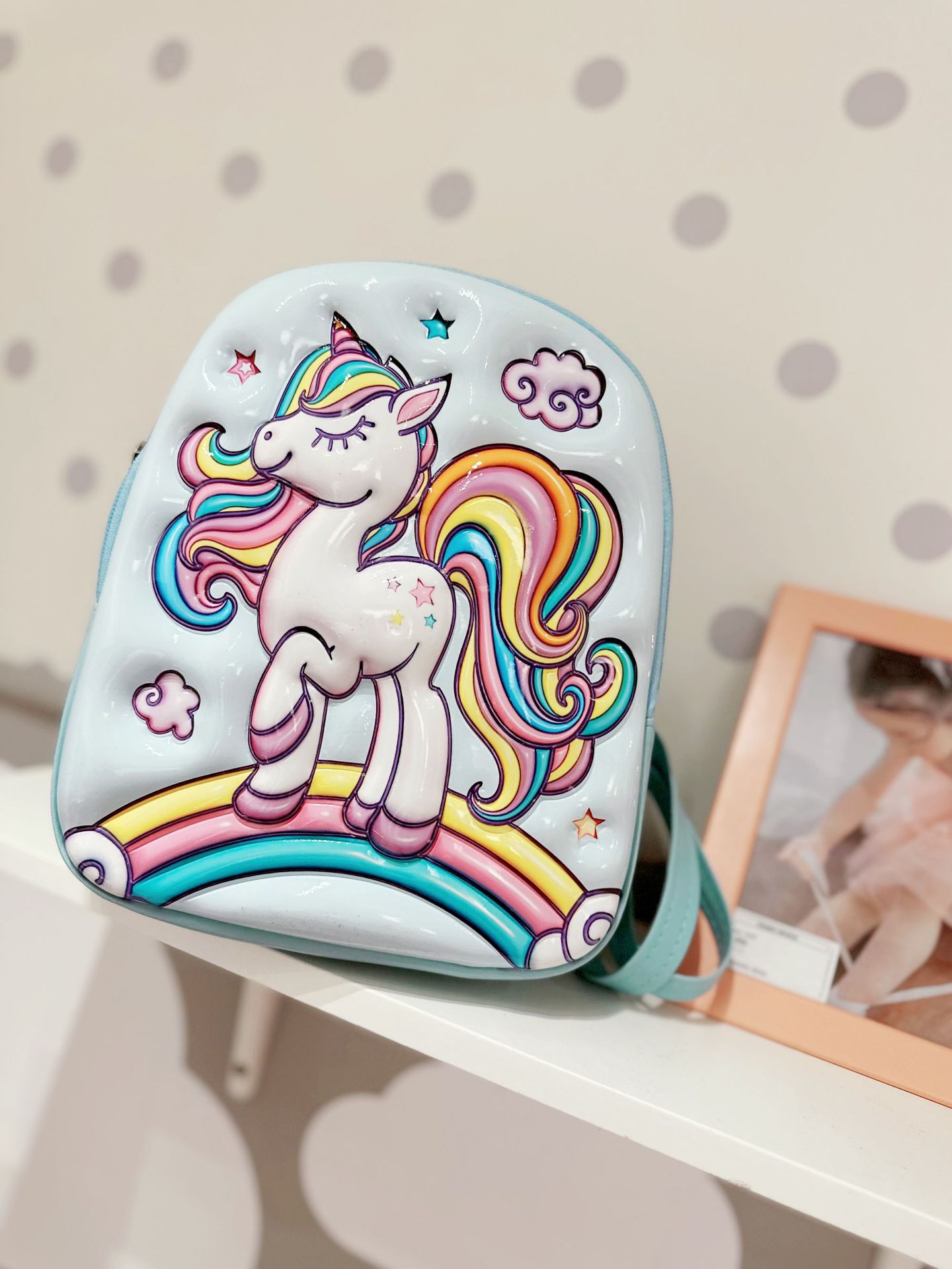 Ins新作アニメ3d立体子供リュックサックファッション幼稚園カバンEVAユニコーン卵殻カバン