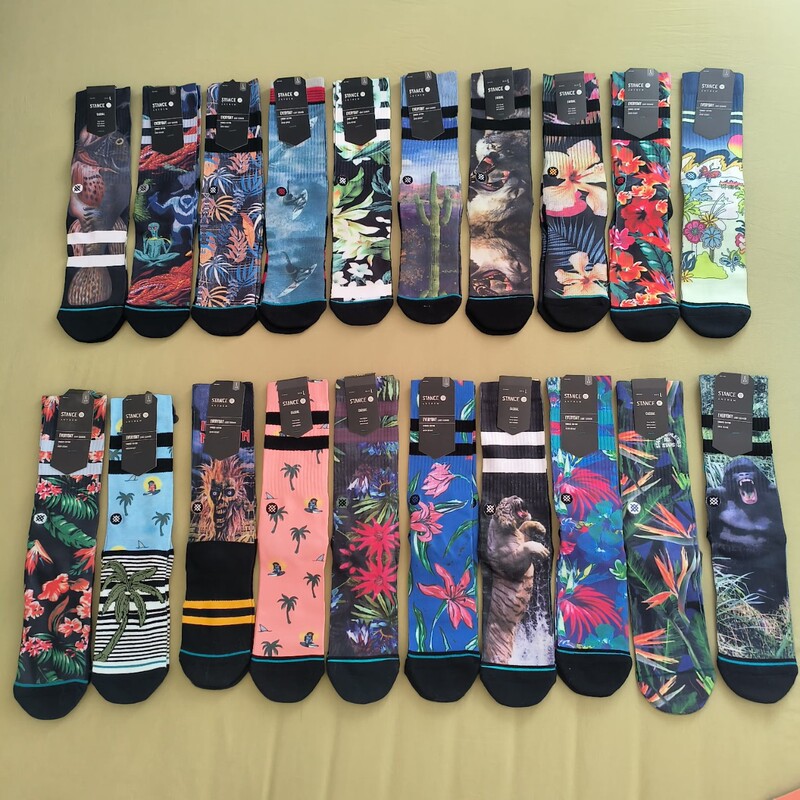 Mid-Calf High-Top Seamless L-Size Stance Socks with Trendy Stitching for Sports, Street Style, Skateboarding, and Basketball