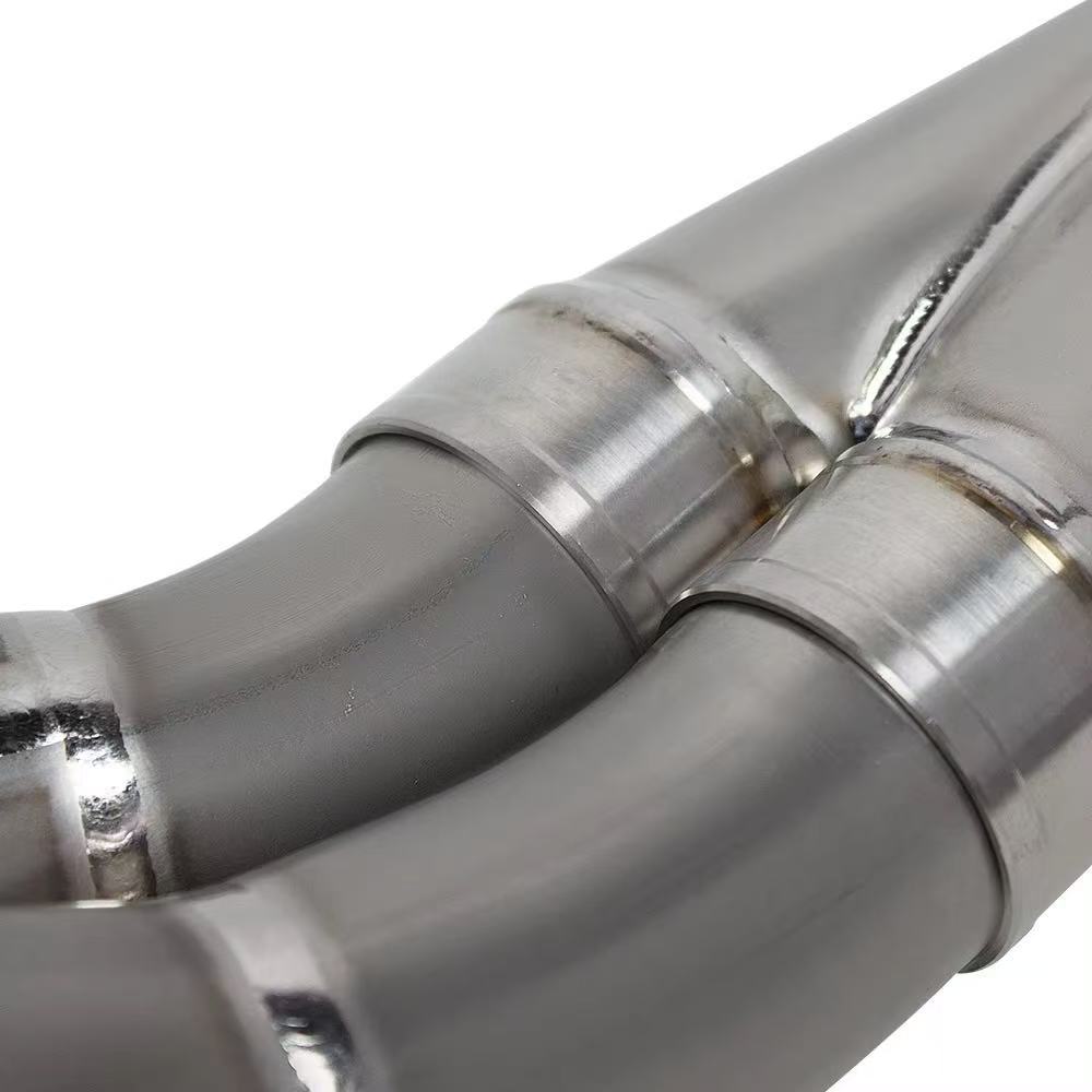 Suitable for motorcycle exhaust pipe modification, Honda CBR1000RRR titanium alloy front section connected to the original factory tail section, new model