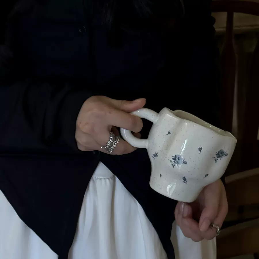 法式ins风手捏手绘不规则陶瓷咖啡杯高颜值拿铁杯早餐杯马克杯