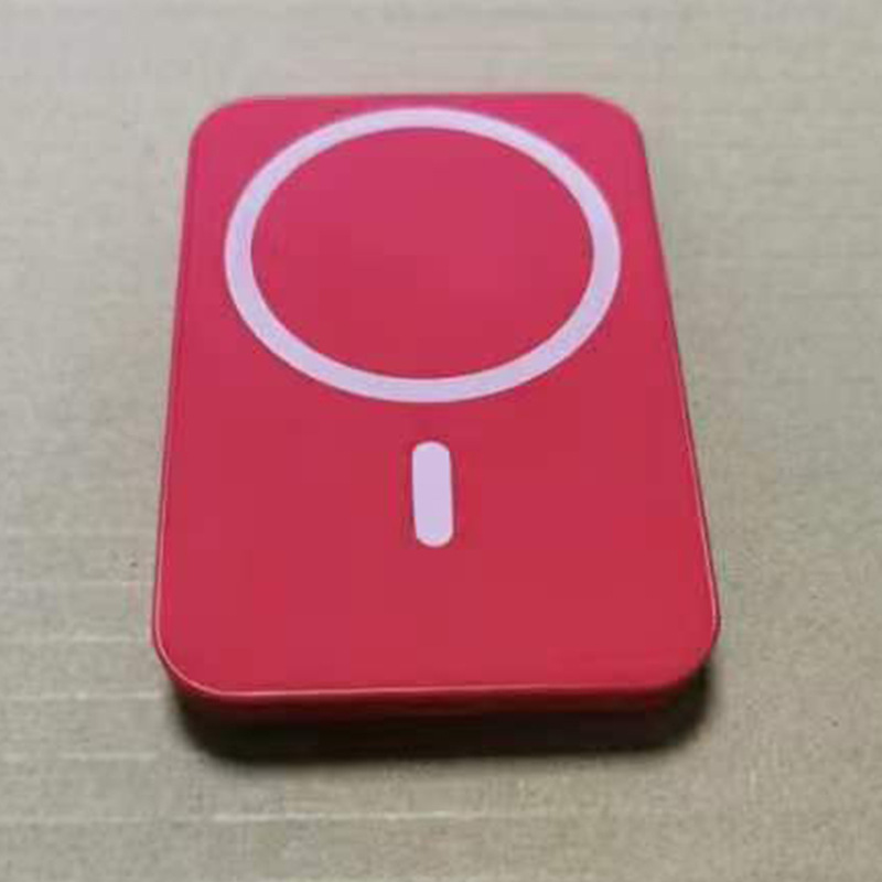 Mini tesoro de carga nueva fuente de alimentación portátil al aire libre de gran capacidad para teléfonos móviles generales 10000 pequeño tesoro de carga