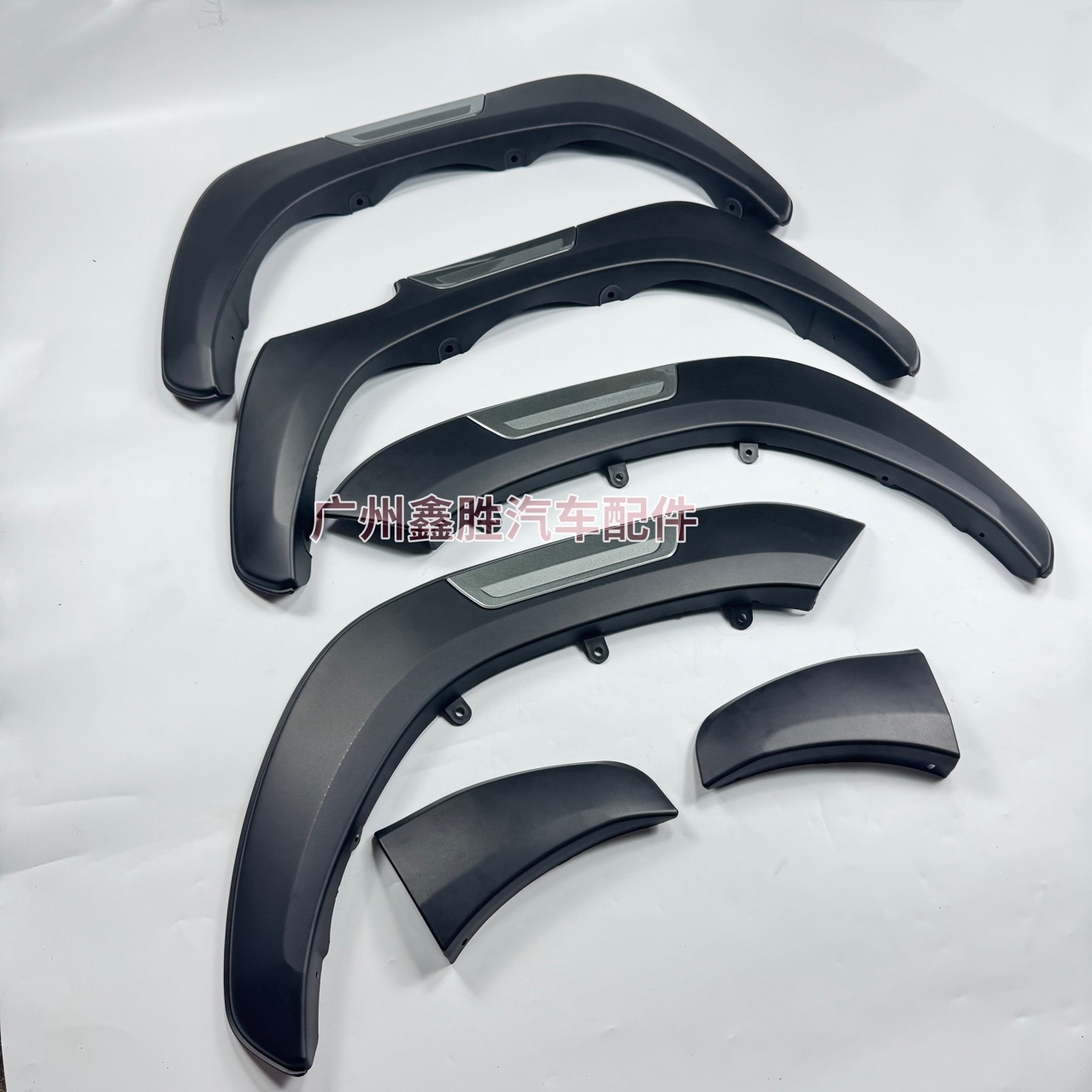 Suitable for Hilux Revo 2016-2024 Hilux Front Wheel Eyebrow Front Wheel Cover Front Wheel Eyebrow Decorative Strip