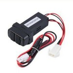 外贸日系车预留位可用USB手机导航充电器接口双USB带电压表改装