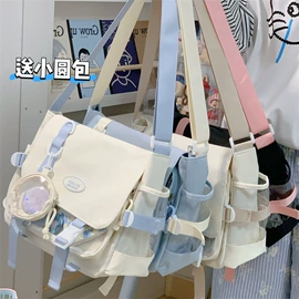 休闲背包;旅行包袋;通用双肩背包