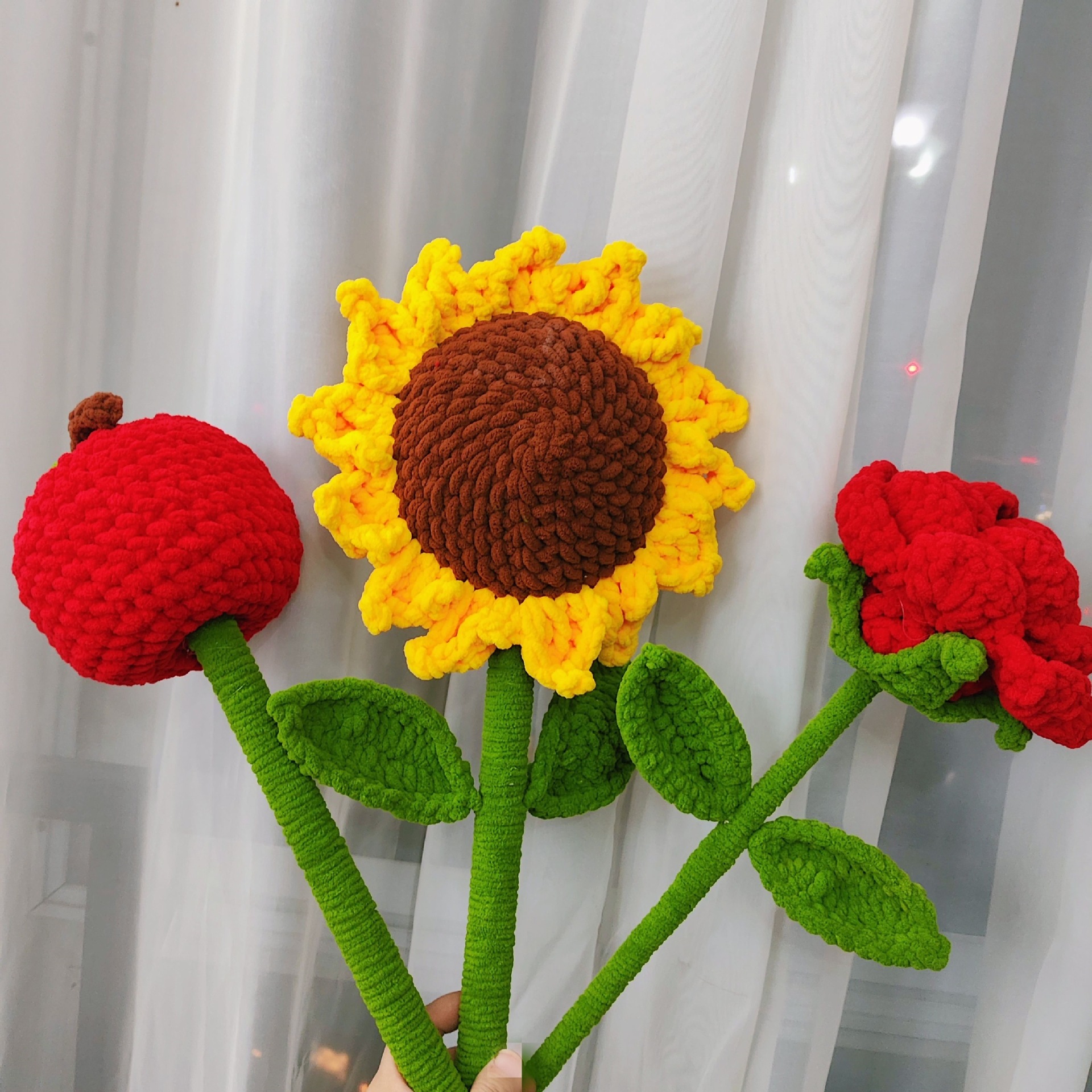 新年三八节自制手工礼品成品毛线钩编巨型苹果单支花束节庆礼物