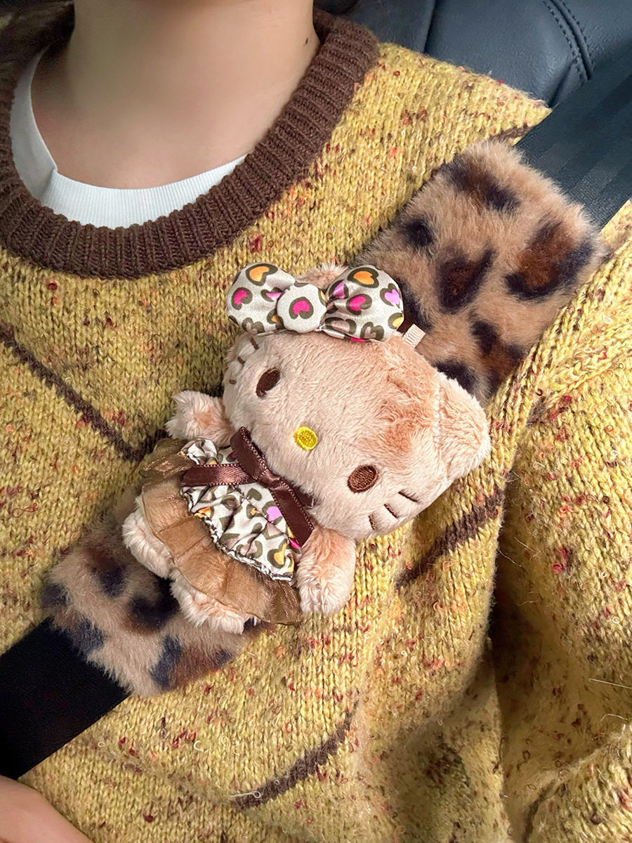 Melard leopard print Hello Kitty plush car seat shoulder pad, plush toy for car interior, car seat shoulder strap