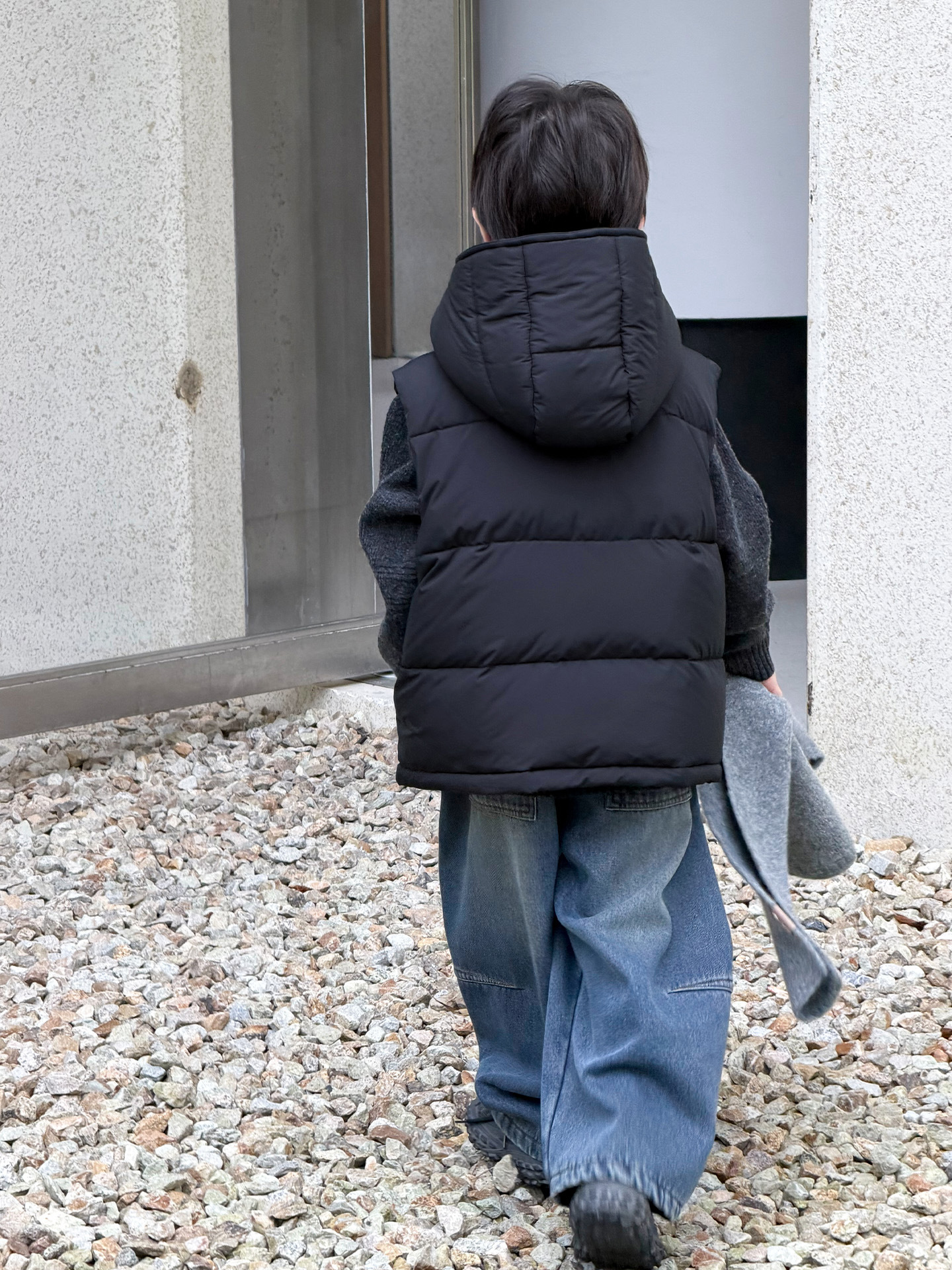 Ropa de invierno infantil chaleco de pluma de niño 2025 nuevo invierno 90 niños blancos de caballo de caballo para niños pequeños