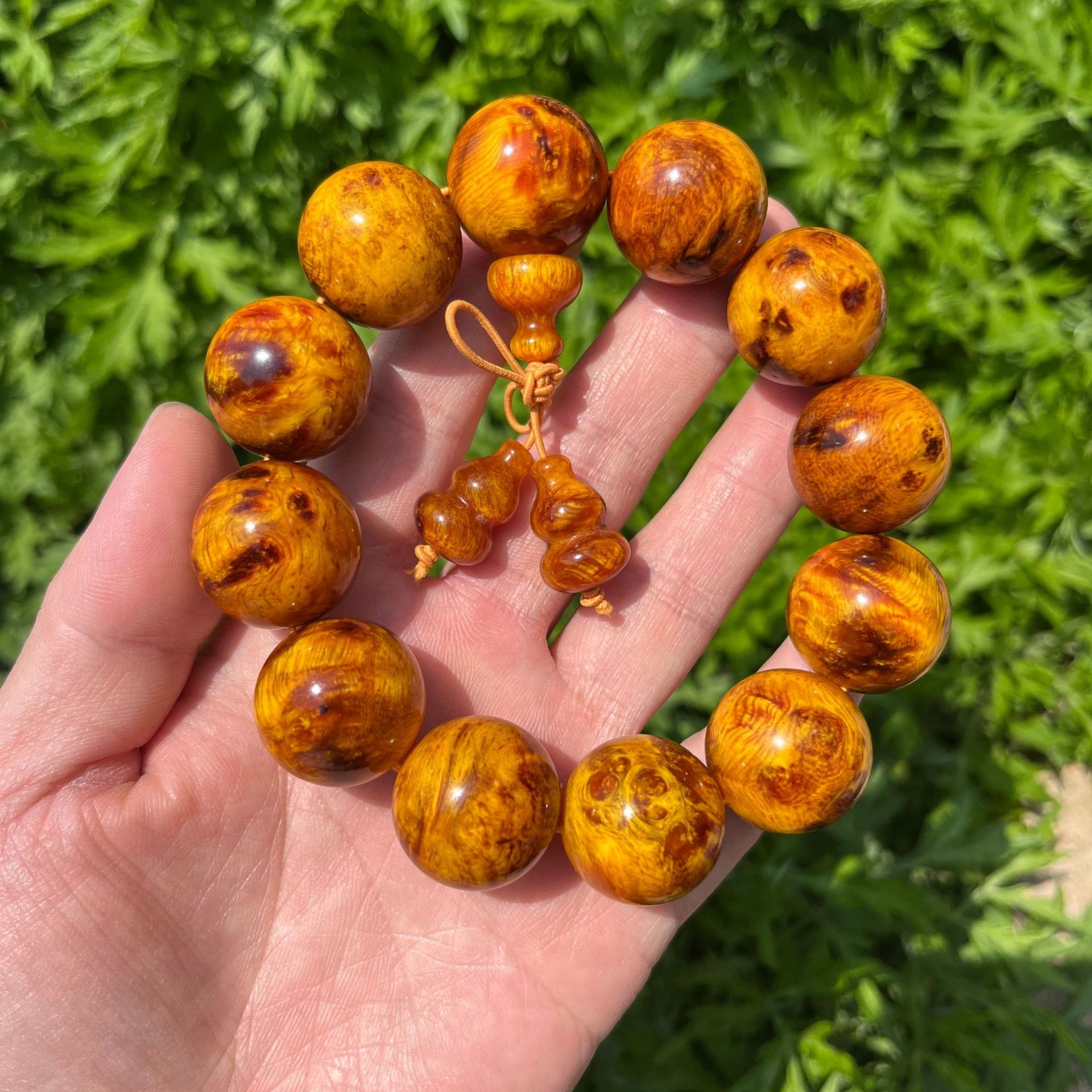 2.0 캔서 스카 앰버 우드 팔찌