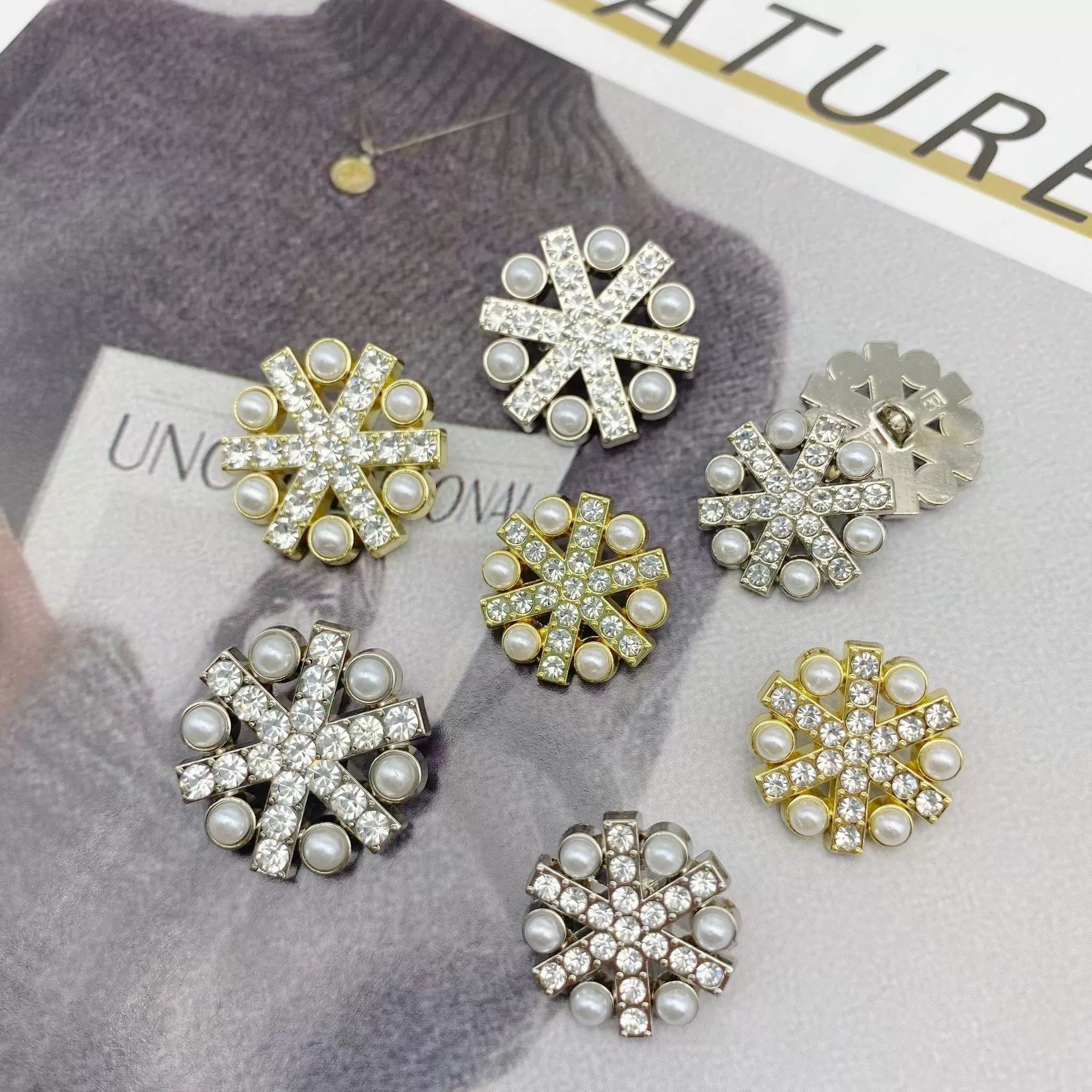 O1CN01wYK2U31JYMbpRALKh_!!2212