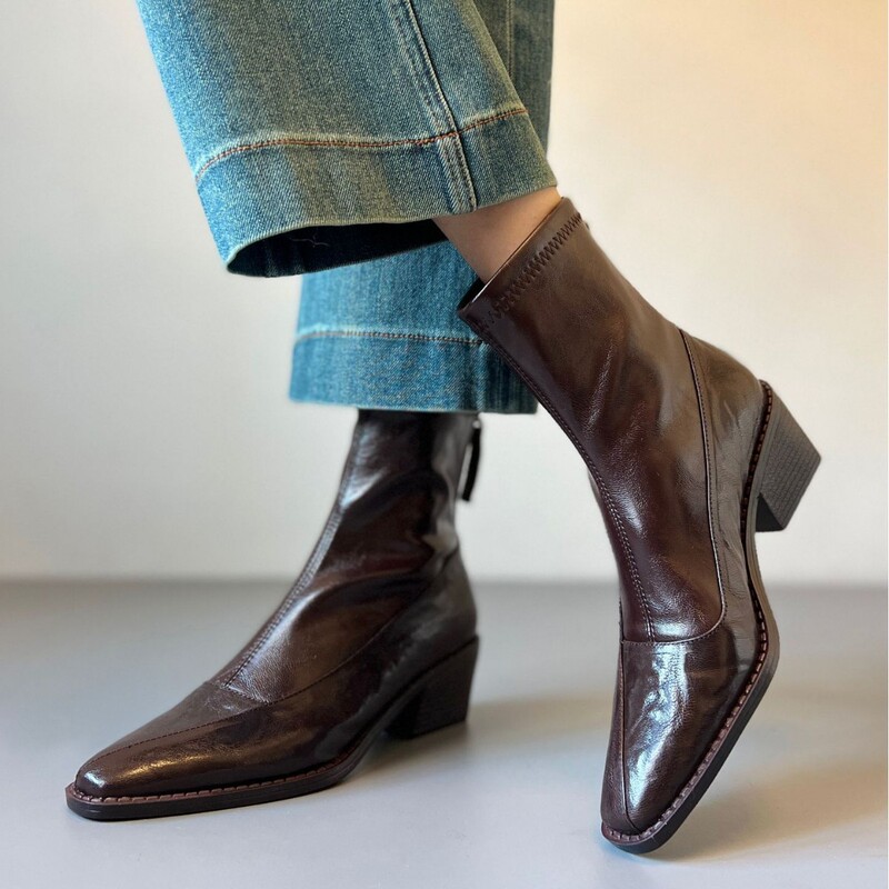 French Retro Slim Boots High Heels Slim Thick Heel Short Boots Women's Genuine Leather Back Zipper Elastic Boots Genuine Leather Chelsea Boots French Retro Slim Boots High Heels Slim Thick Heel Short Boots Women's Genuine Leather Back Zipper Elastic Boots Genuine Leather Chelsea Boots