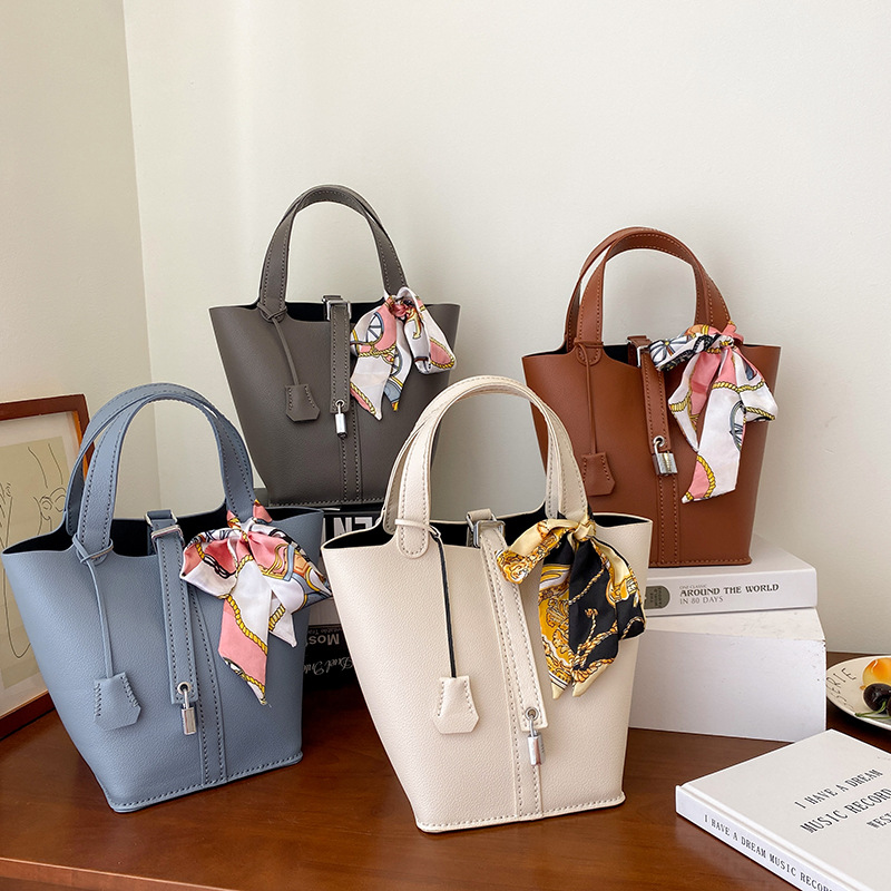 DIY große Handtasche Materialtasche Hong Kong Stil Retro Seidenschal neue weiche Leder Gemüsekorb handgenähte Tasche Eimertasche_voghion.com