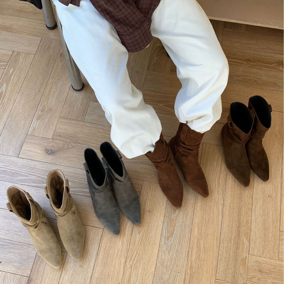 French-Style Suede Pleated Slouch Wide-Heeled Mid-Calf Boots for Women, Autumn and Winter Vintage Western Mid-Calf Martin Boots