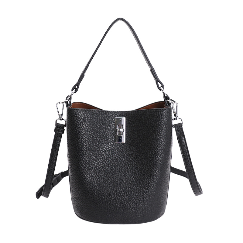 Bolso de nicho coreano portátil cubo de agua bolso para niños ventas calientes nueva textura de alta calidad lujoso ligero ocio versátil bolso de mochila