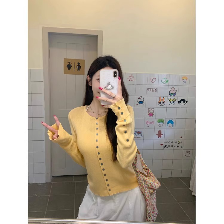 Yellow Long-Sleeved Knitted Cardigan for Women in Autum New Slim Fit and Versatile Outer Jacket Chic and Gentle Style Top