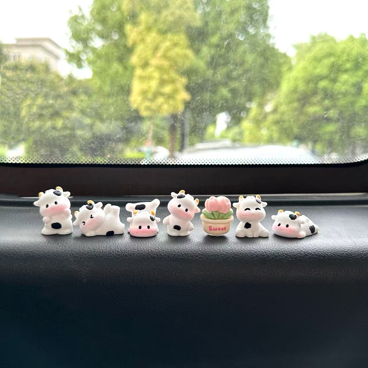 2026 Super Sweet and Cute Little Cow Trendy Toy Car Dashboard Ornament Creative Car Decoration Desktop Ornament