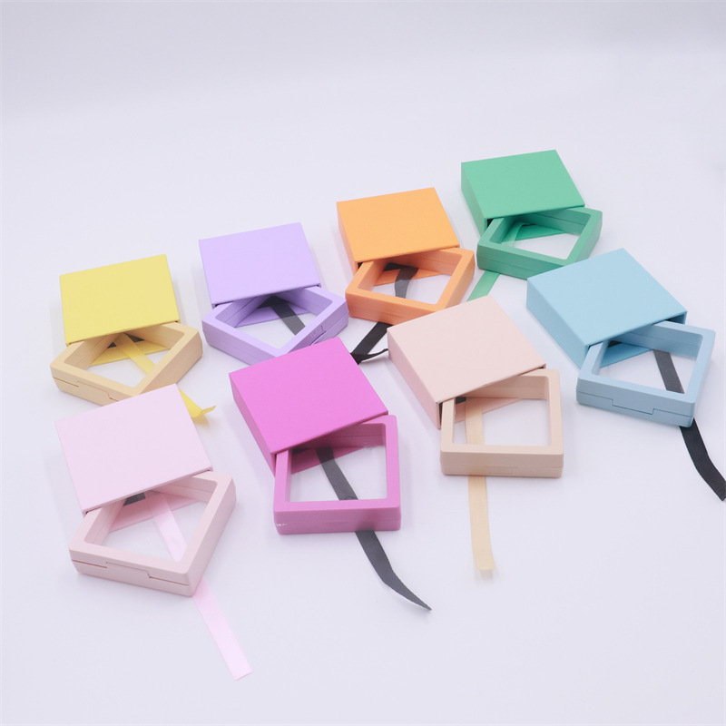 Caja de cajón de papel exterior multicolor extraída Caja de suspensión de almacenamiento Anillo de embalaje de red Caja de joyería de cristal antioxidante